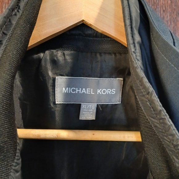 Michael Kors Men's Rain Jacket - Picture 4 of 7
